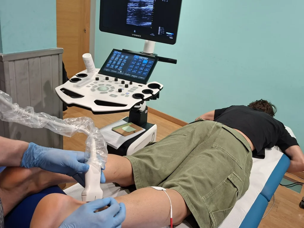 Tratamiento de EPTE guiado por ecografía en la clínica de fisioterapia de Lugo