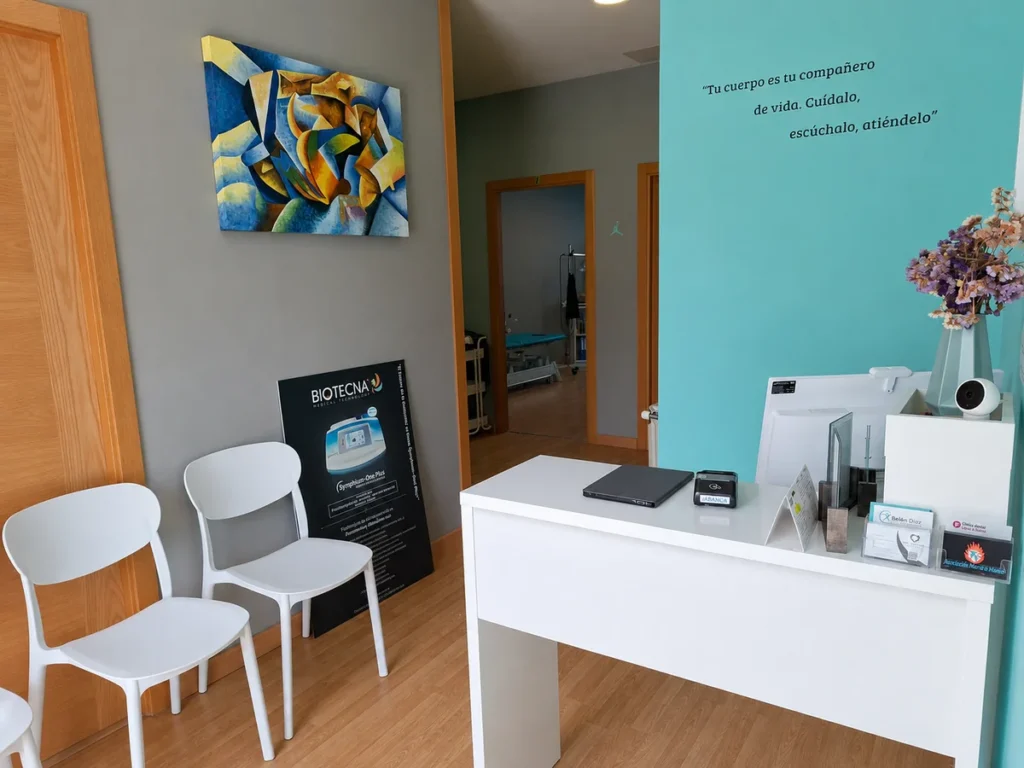 Recepción y sala de espera de Belén Díaz Fisioterapia en Lugo