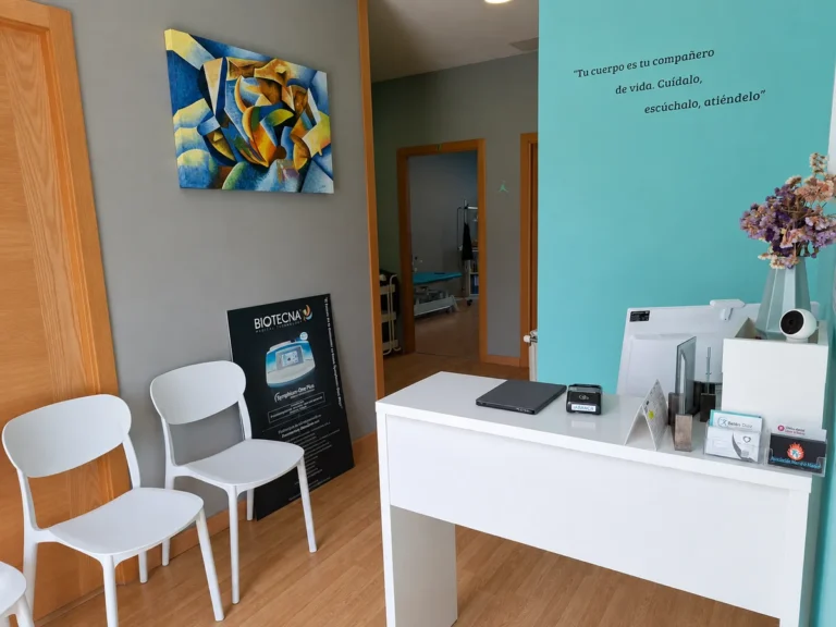 Recepción y sala de espera de Belén Díaz Fisioterapia en Lugo